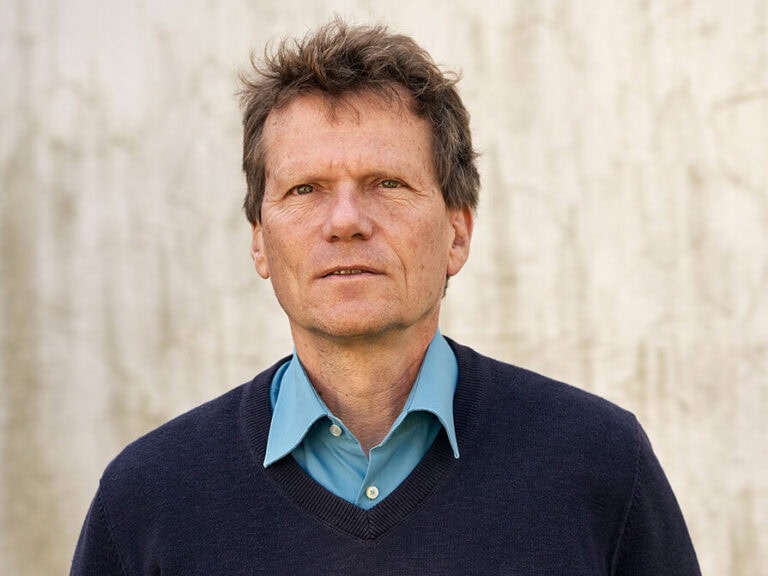 hartmutrosacjuergenbauer web aspect ratio 4 3Hartmut Rosa © Jürgen Bauer / Suhrkamp Verlag