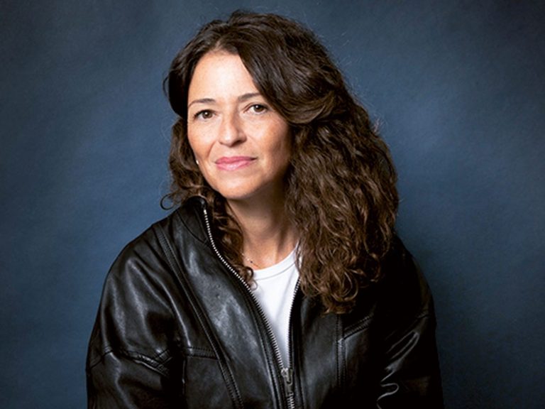 tuil karine 87a1691r3 c francesca mantovani editions gallimard web aspect ratio 4 3Karine Tuil © Francesca Mantovani, Editions Gallimard